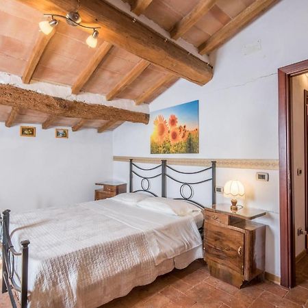 Gorgeous Home In Montalcino With Kitchen Экстерьер фото