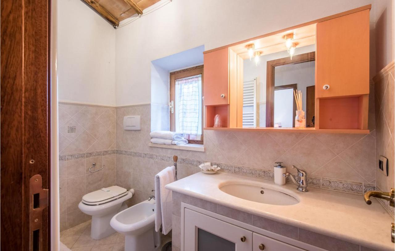 Gorgeous Home In Montalcino With Kitchen Экстерьер фото
